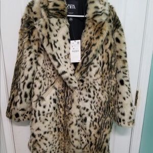 SOLD!!! Euc Zara leopard coat